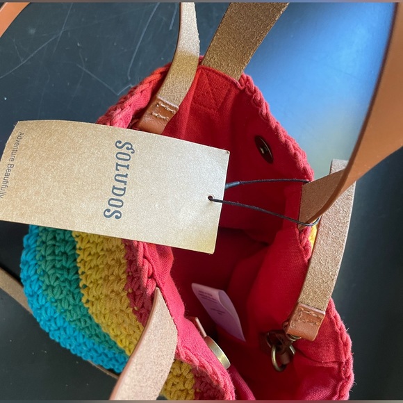 NWT Soludos Hazel Buckeg Bag Rainbow Crochet - Picture 3 of 3